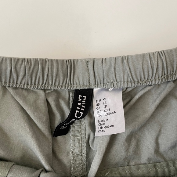 H&M Parachute Pants in Dark Gray, Size XS, Track Pants Joggers - Picture 12 of 12